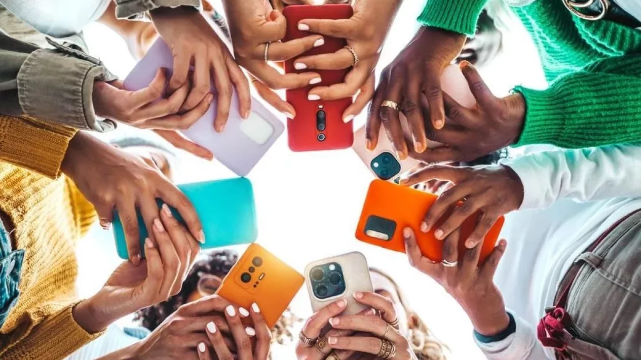 Penyimpanan HP Android 128GB Segera Langka Akibat Fitur AI
