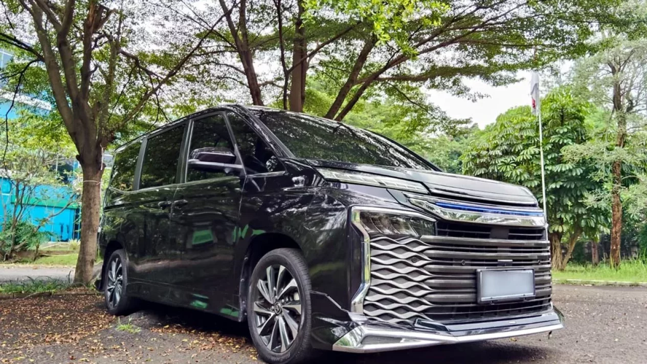 Konsumsi Bensin Toyota Voxy: Benarkah Boros atau Justru Irit?