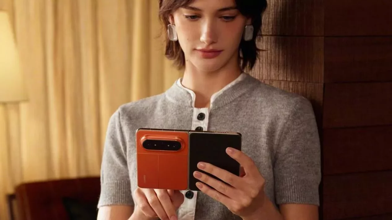 Smartphone Lipat Huawei Pura X Max Siap Jegal iPhone Fold