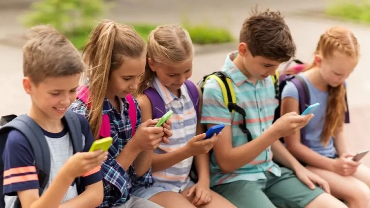 HP 2 Jutaan Terbaik 2026: Rekomendasi Gadget Sekolah RAM Besar