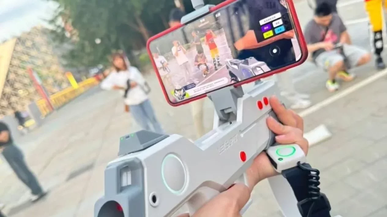 Main PUBG di Dunia Nyata: Tren AR Gen Z China yang Viral