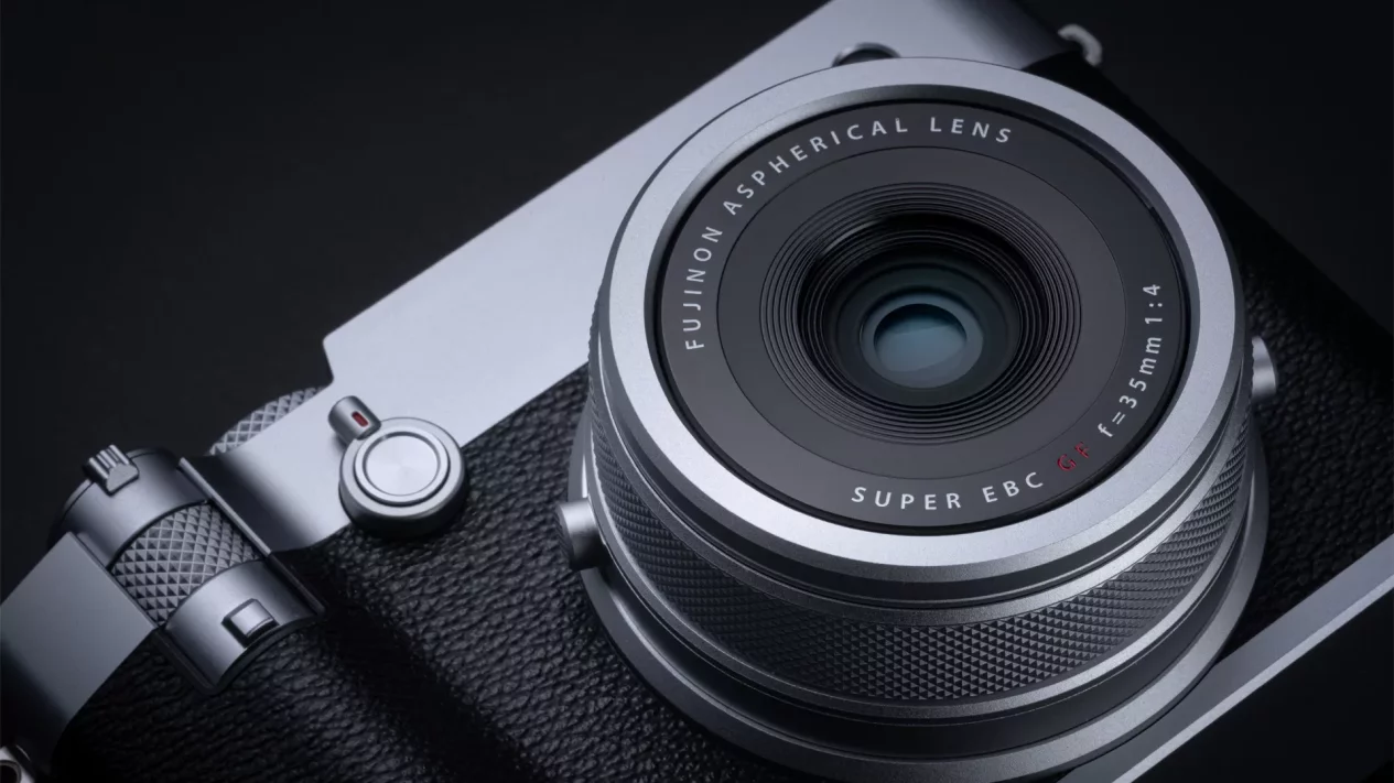 Fujifilm GFX100RF Resmi Rilis! Kamera Medium Format Ringan dan Klasik