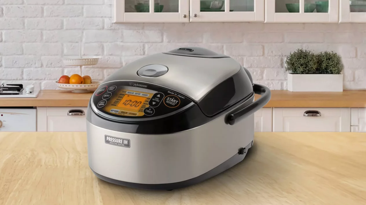 5 Rice Cooker Stainless Steel Terbaik 2025, Awet dan Sehat untuk Keluarga!