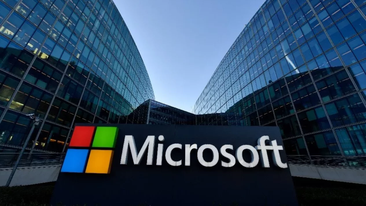 Microsoft Bukukan Pendapatan Rp1.16 Kuadriliun di Q3 2025!
