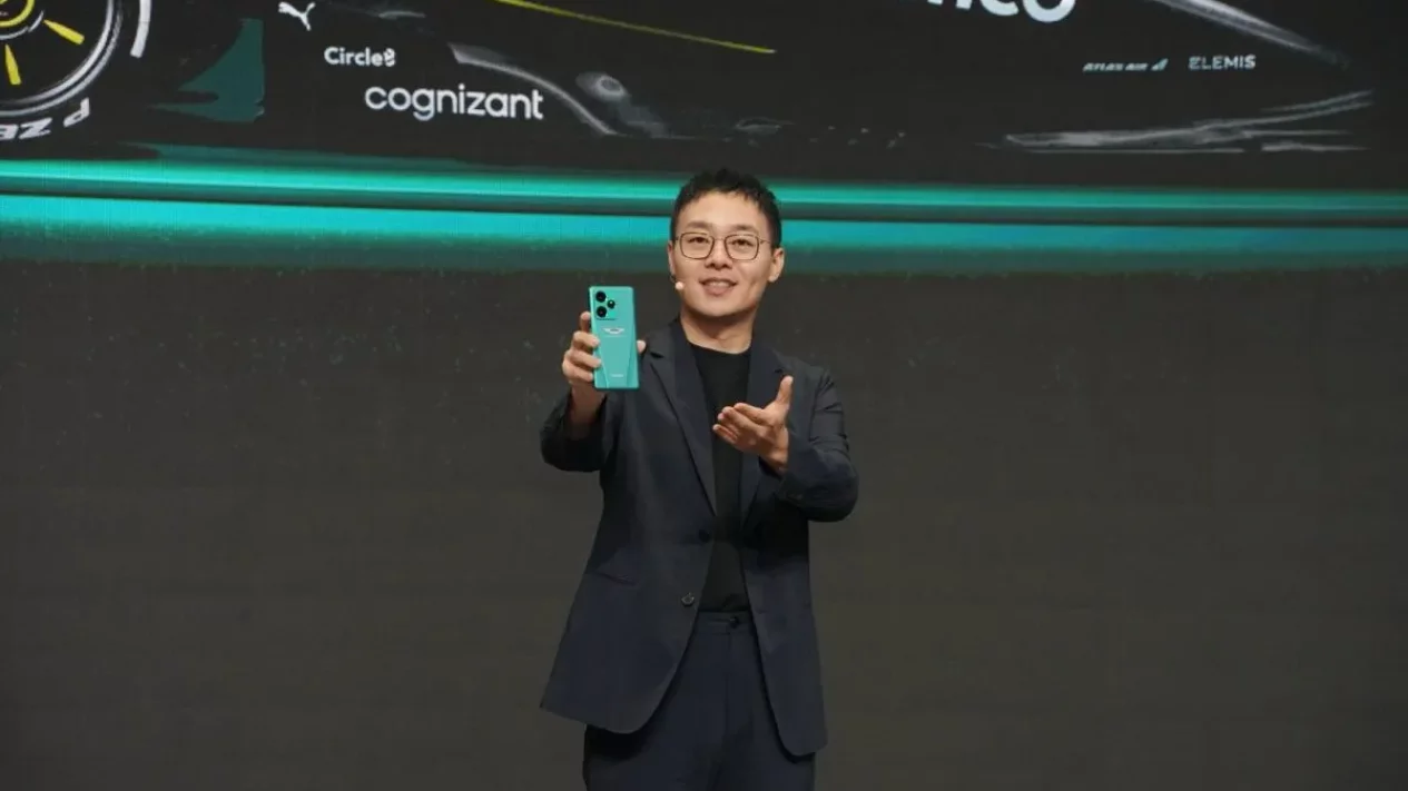 realme GT7 dan GT7 T Resmi Debut Global di Paris