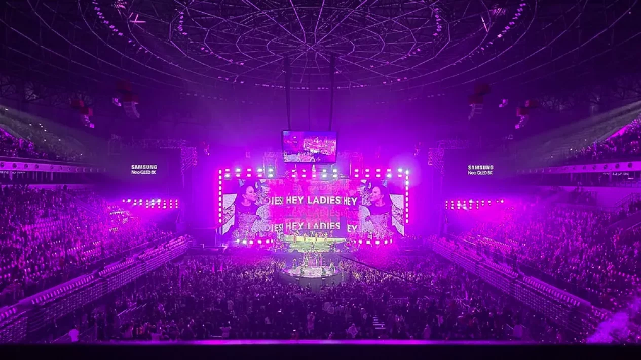 Samsung TV Jalin Kolaborasi dengan Konser Rossa Here I Am