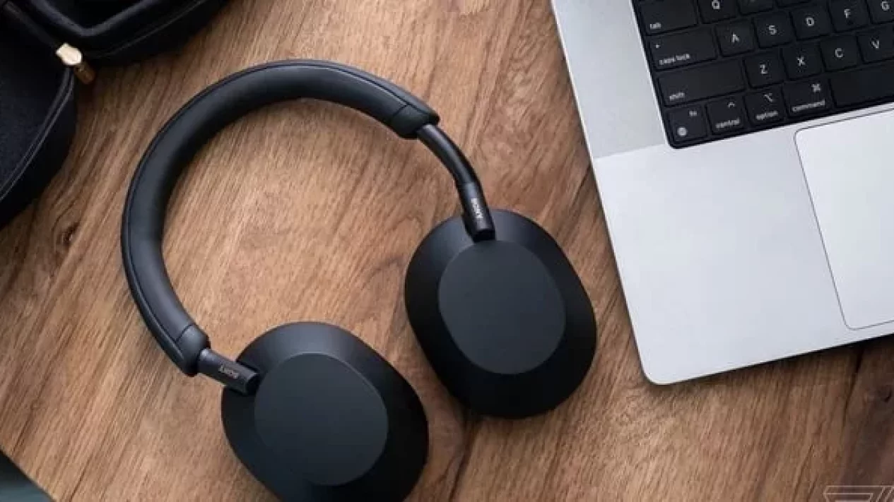 Sony Luncurkan WH-1000XM6 dengan Teknologi Noise Cancelling Terdepan
