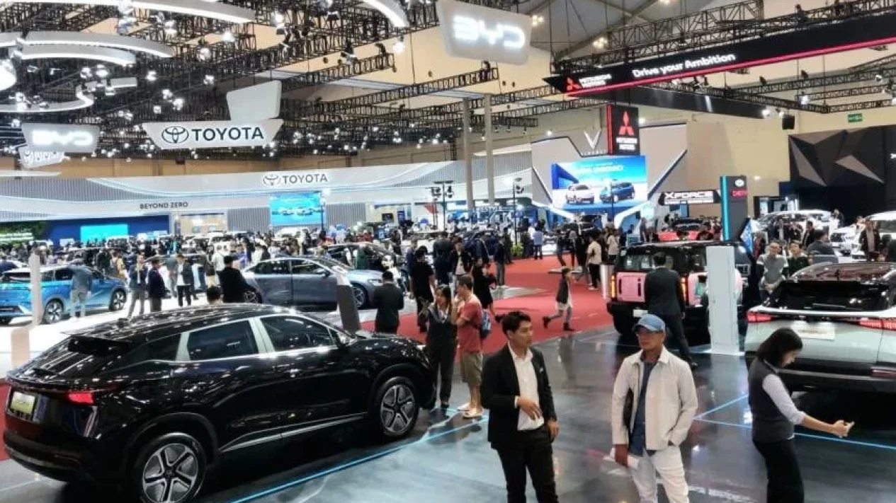 Industri Otomotif Hadapi Anomali Pasar Mobil 2025, Ini Strateginya Toyota