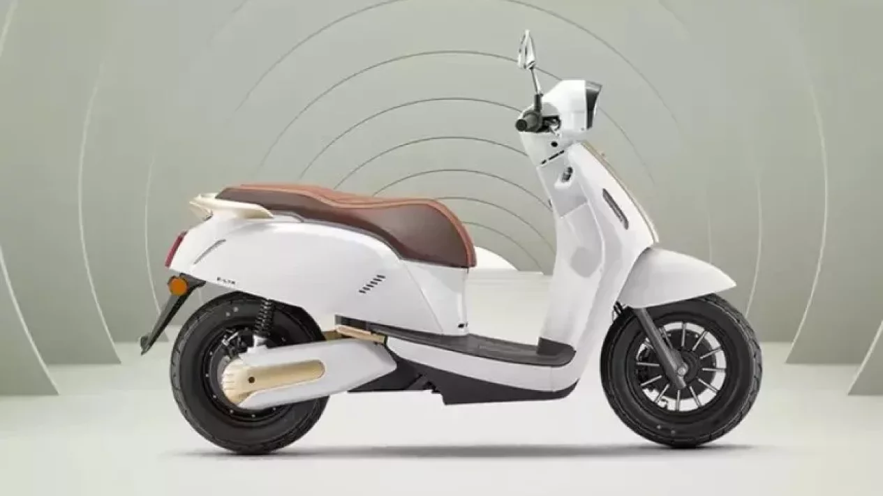 Motor Listrik QJMotor E-LTR Meluncur: Stylish, Irit, dan Jarak 105 Km