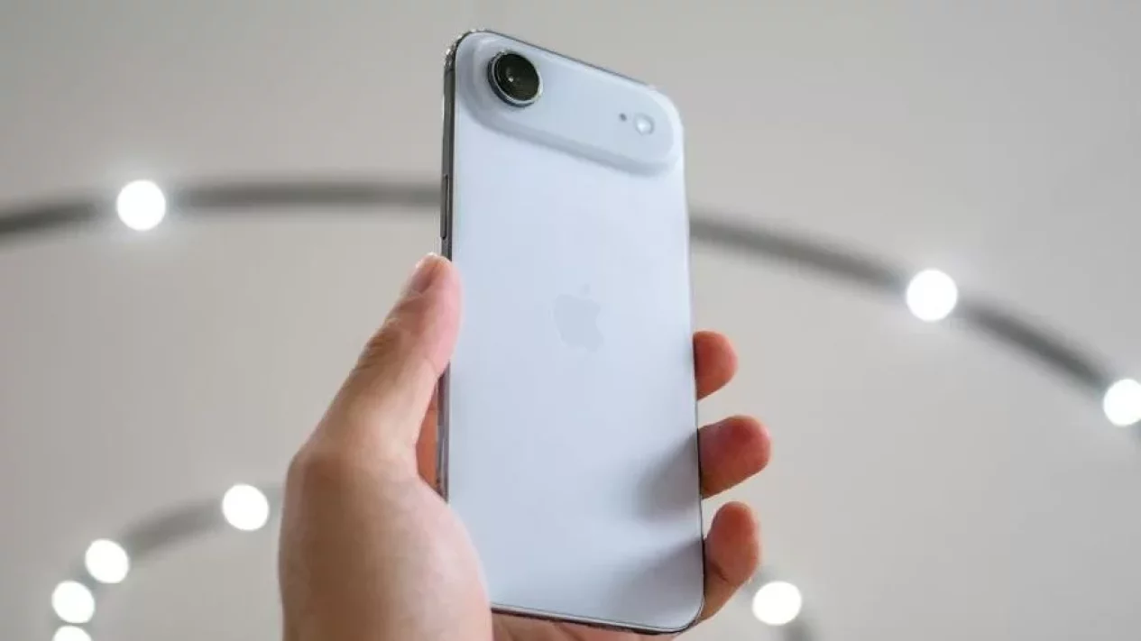 8 Kekurangan iPhone Air Mengejutkan, Wajib Tahu Sebelum Beli!