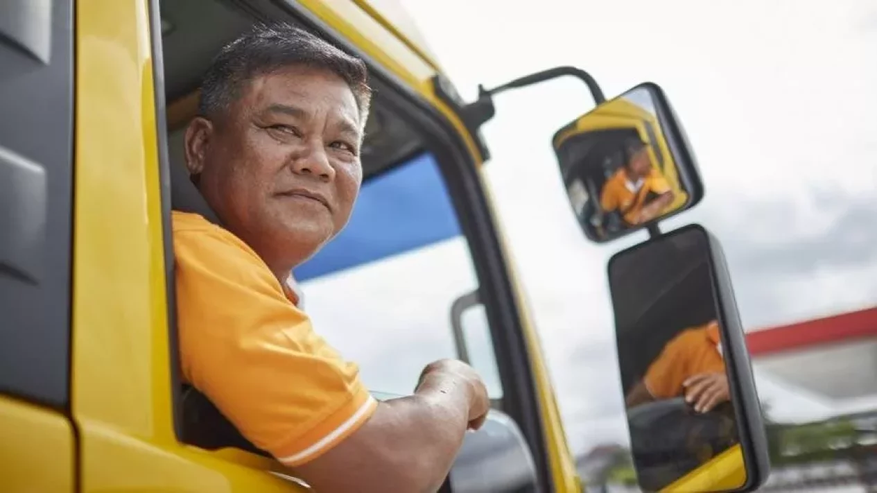 5 Tanda Mengejutkan Masa Depan Profesi Sopir Truk Terancam