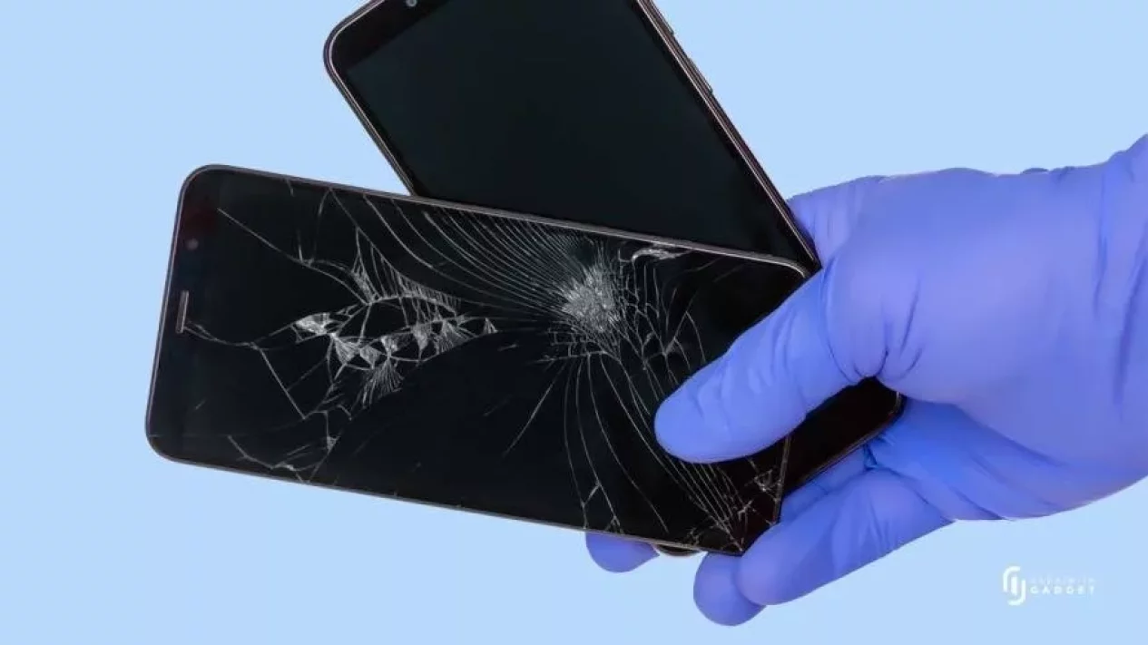 4 Opsi Biaya Perbaikan Layar HP Retak Mati, Solusi Anti Kantong Jebol
