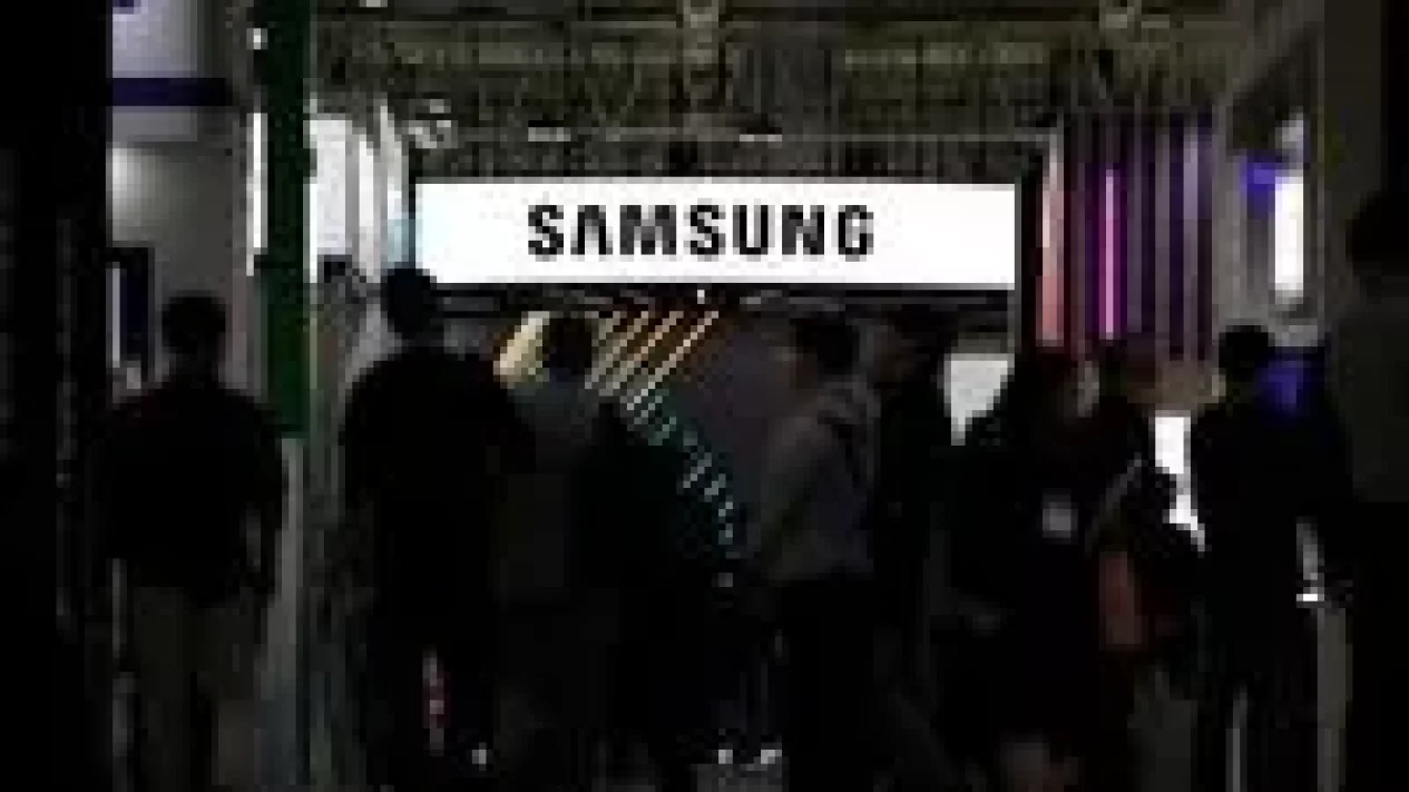 5 Keunggulan HP Lipat Tiga Samsung &amp; Bocoran Harga Resminya (62 chars)