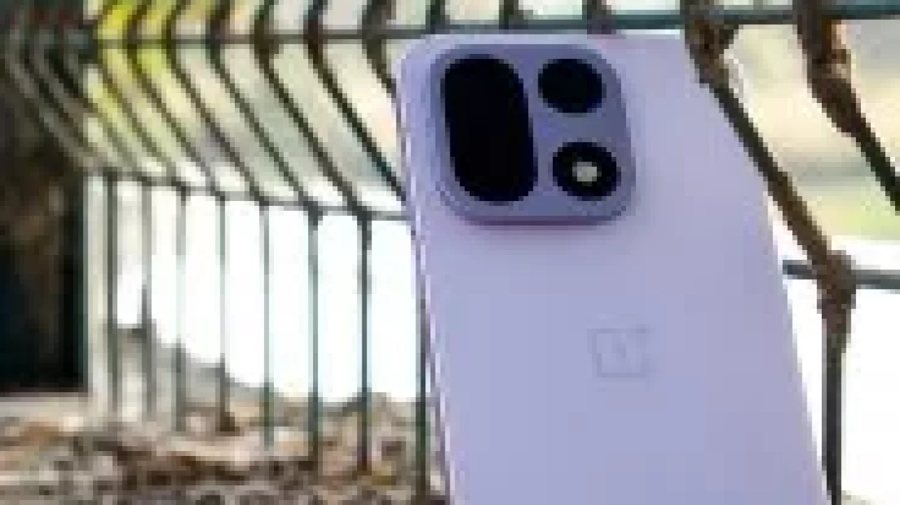 Bocoran 5 Fitur Kunci OnePlus 15 Terbaru 2026: Desain Mewah dan Charger 120W