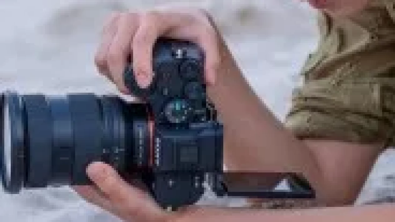 5 Peningkatan Utama Spesifikasi Sony a7 V: Sensor 33MP dan AF Revolusioner