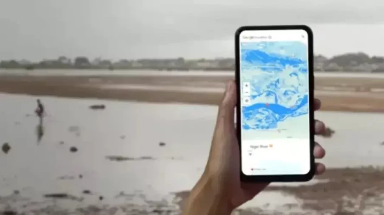 5 Hal Penting Soal Peringatan Banjir Google (SOS Alert) Sumatra di Layar HP