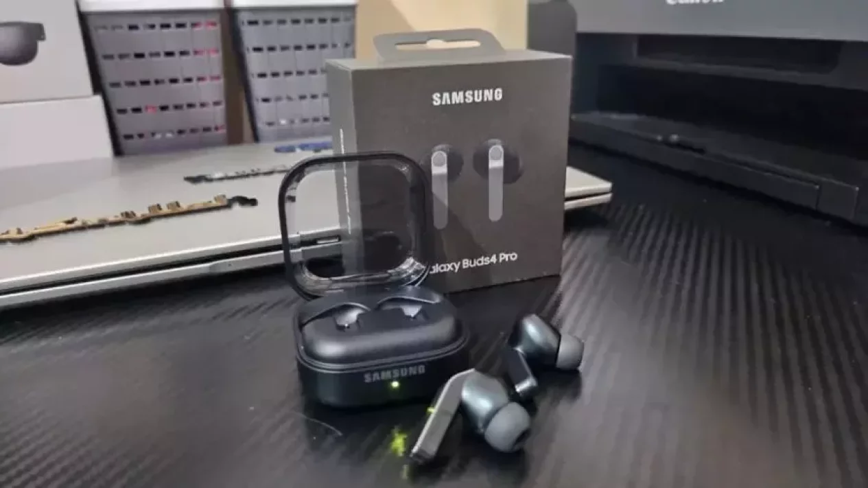 Teknologi HD Voice Galaxy Buds4: Rahasia Telepon Jernih Tanpa Bising