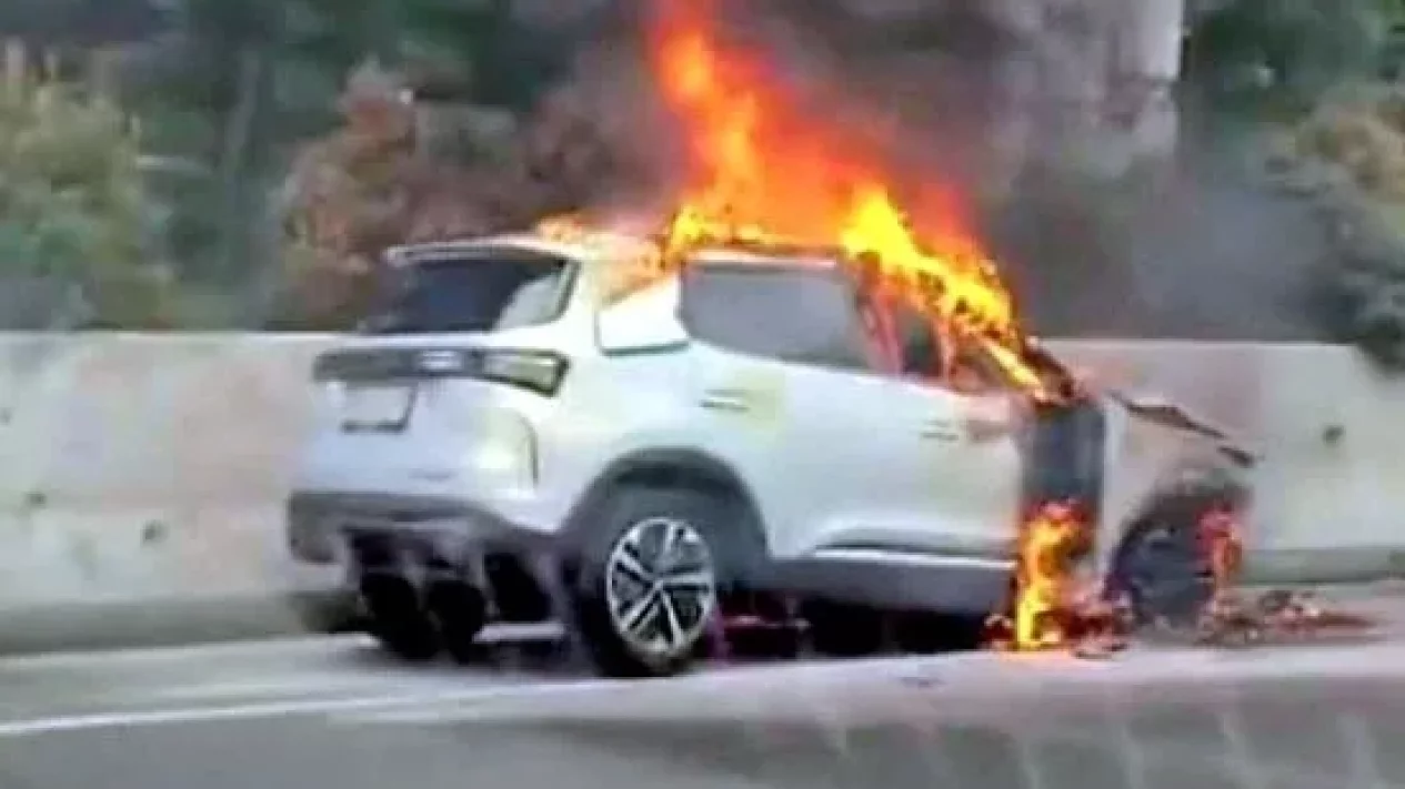Penyebab Chery Tiggo Cross Terbakar di Tol Japek Terungkap