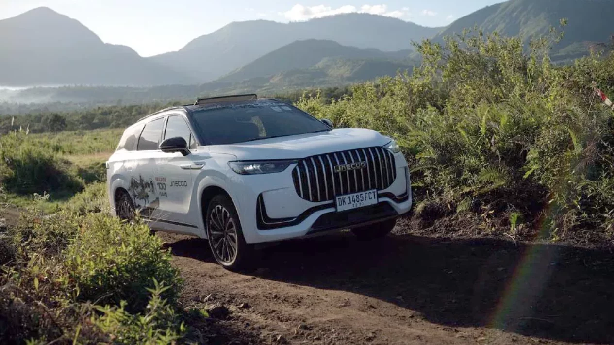 Mobil hybrid Jaecoo J8 Pimpin Ajang Rinjani100 2026 di Lombok