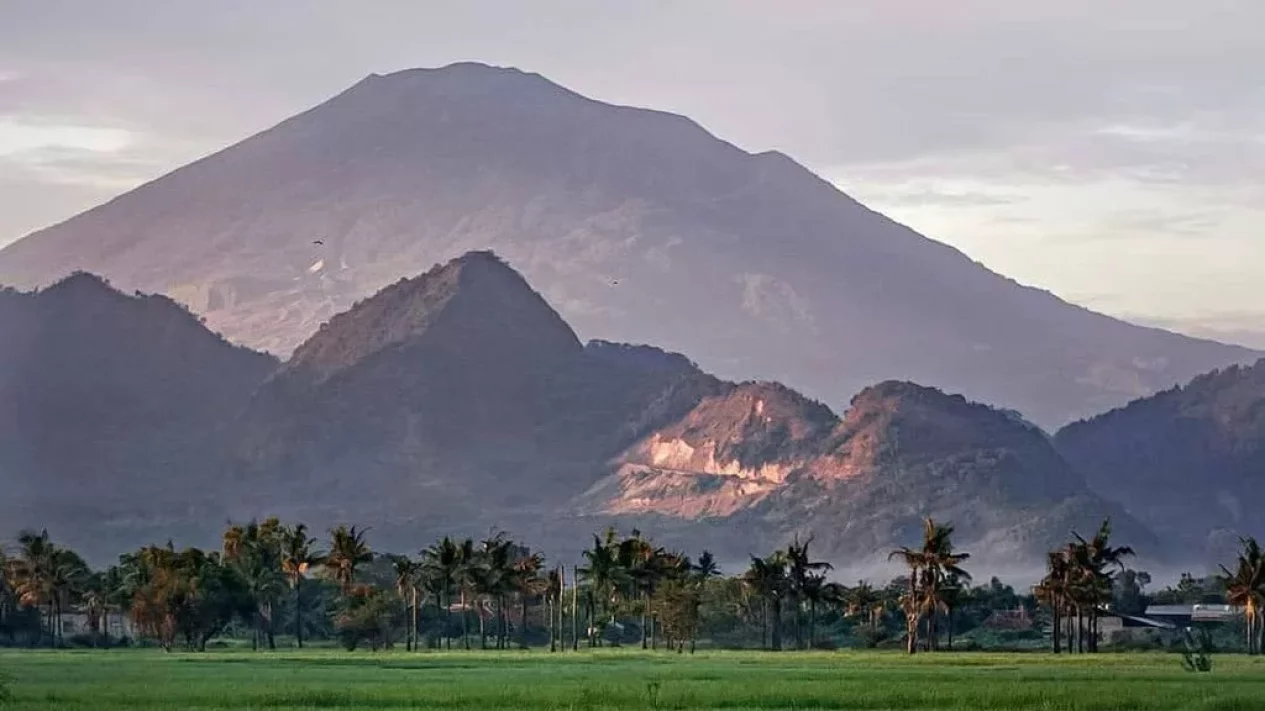 Jejak Gempa Besar Gunung Ciremai Ditemukan Peneliti BRIN
