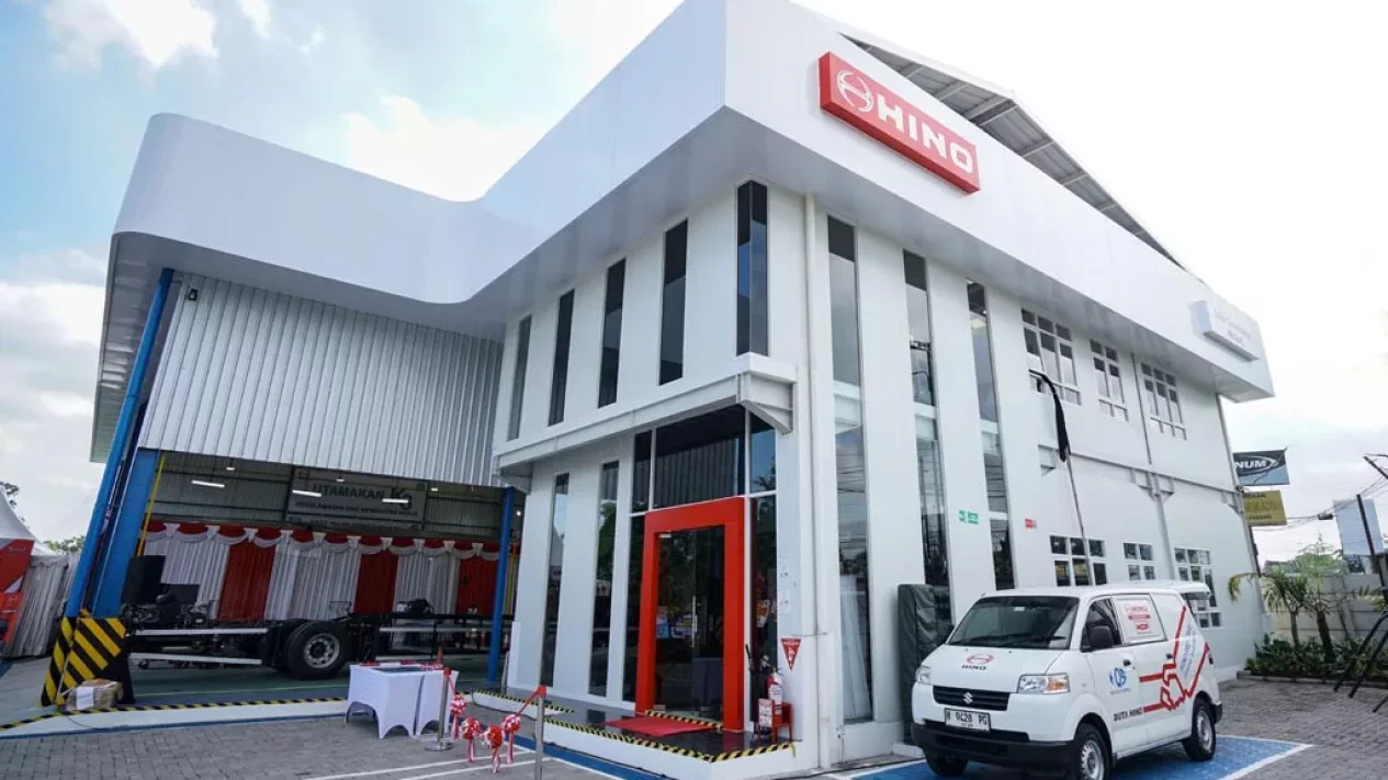 Dealer Hino Yogyakarta 3S Resmi Dibuka di Jalur Logistik