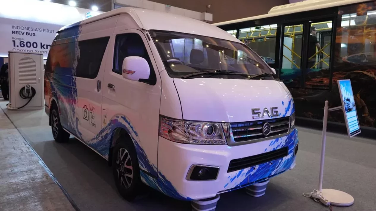 Kendaraan Listrik Komersial SAG Max dan REEV Bus Resmi Hadir