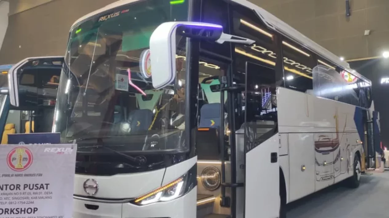 Bus DAMRI Lintas Negara Dapat Armada Baru REXUS 8S